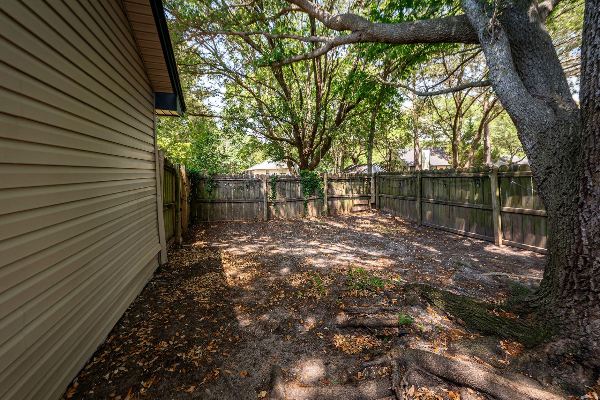 1022 Oakcrest Drive Photo 37