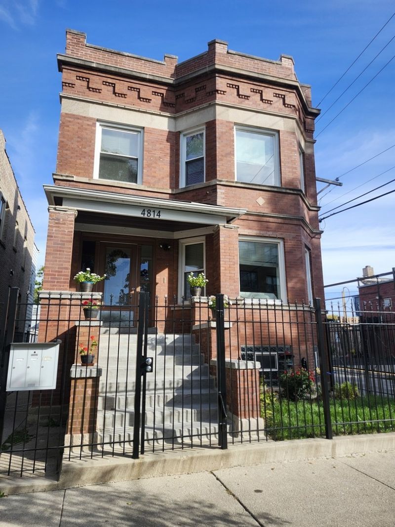 4814 W Van Buren Street, Unit 2, Chicago, IL 60644 Main Photo