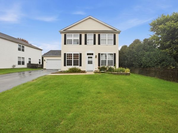 1896 Sedgegrass Trail , Aurora, IL 60504