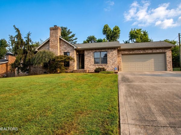 7923 W Cliff Drive, Knoxville, TN 37909