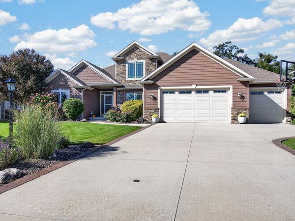 9446 Ashbury Ln, Pleasant Prairie, WI 53158