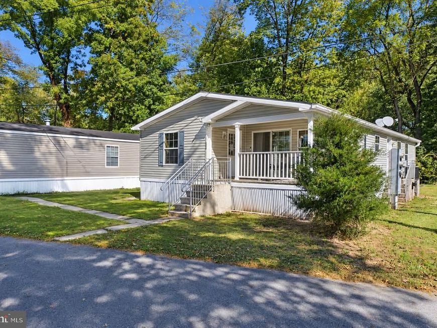 345 Caravan Court , Middletown, PA 17057 Main Photo