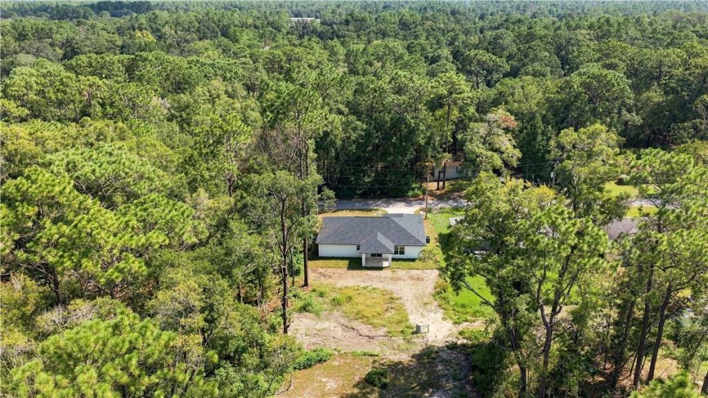 20615 SW Robin Drive , Dunnellon, FL 34431 Photo
