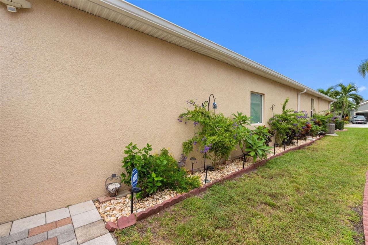 2232 Parrot Fish Drive, Holiday, FL 34691 Photo