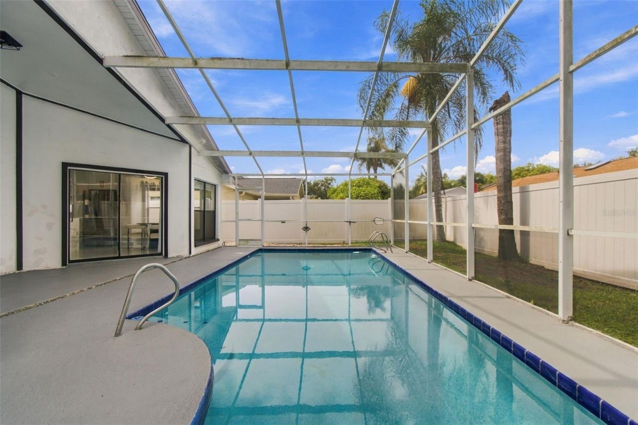 3817 105th Avenue N, Clearwater, FL 33762 Photo