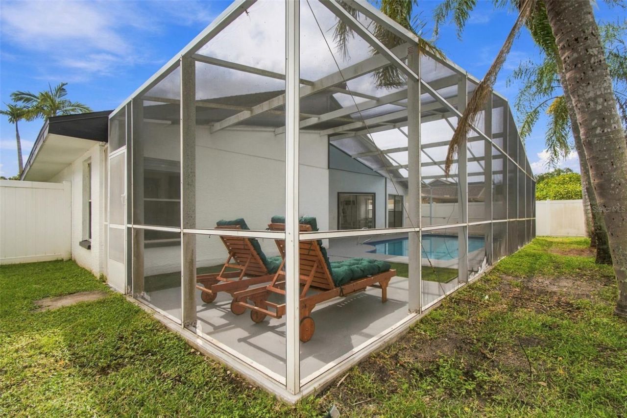 3817 105th Avenue N, Clearwater, FL 33762 Photo