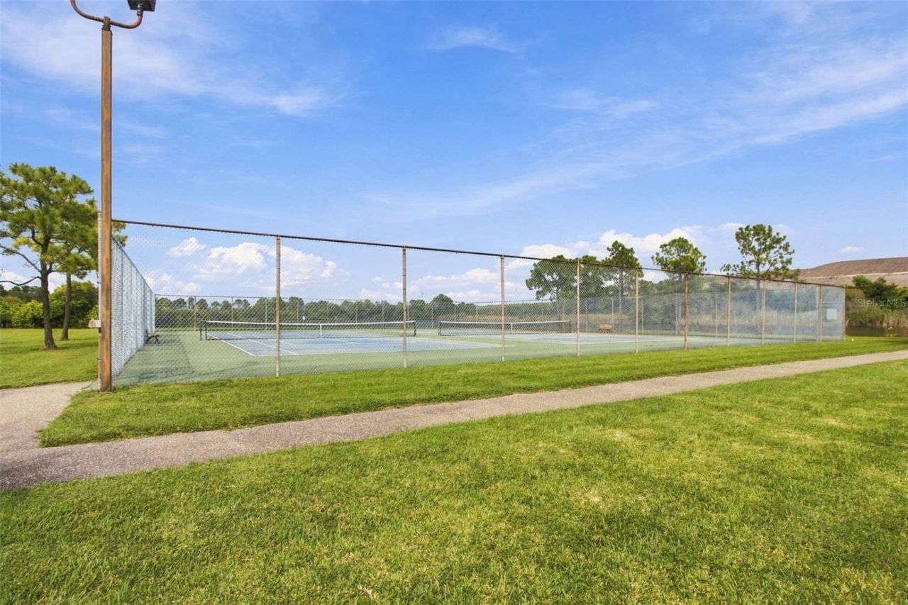 3817 105th Avenue N, Clearwater, FL 33762 Photo