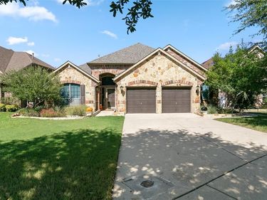 8121 Rock Elm Road, Fort Worth, TX 76131