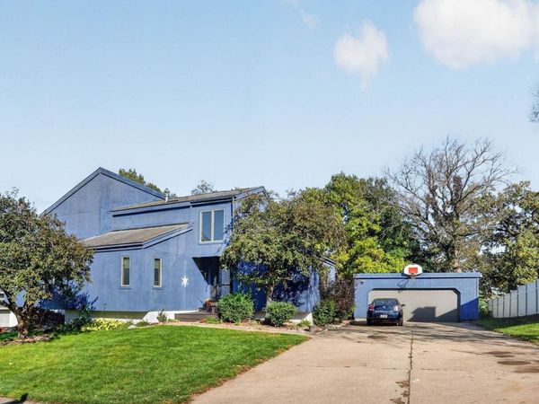 1116 NW 5th Street, Waverly, IA 50677