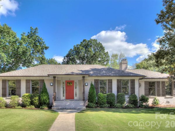 1230 Redcoat Drive , Charlotte, NC 28211