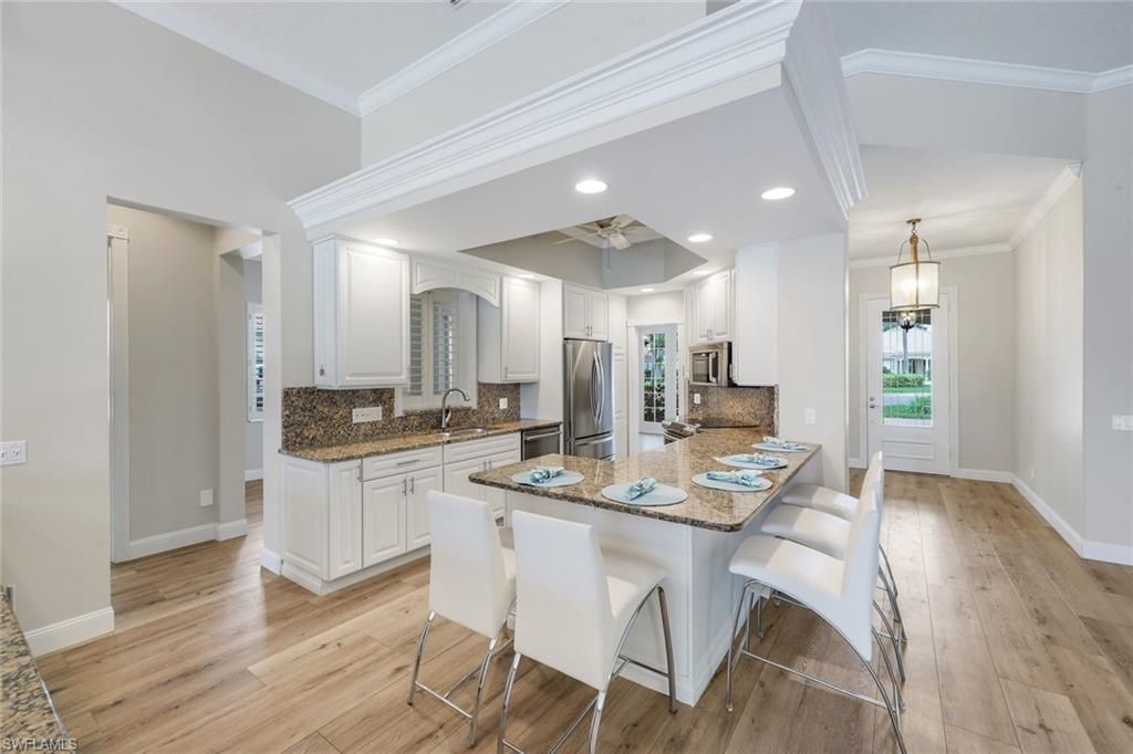 4362 Queen Elizabeth Way , Naples, FL 34119 Photo
