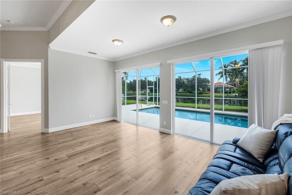 4362 Queen Elizabeth Way , Naples, FL 34119 Photo