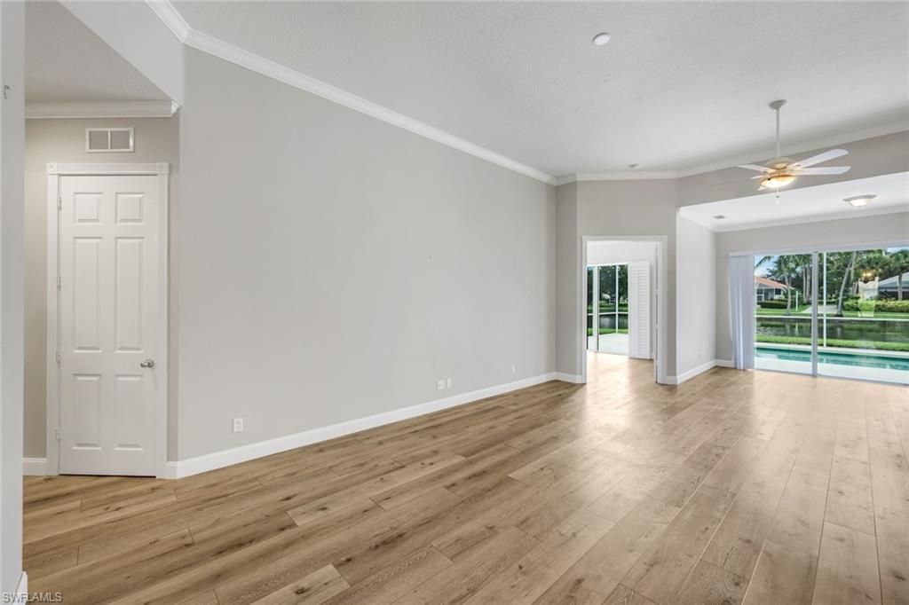 4362 Queen Elizabeth Way , Naples, FL 34119 Photo