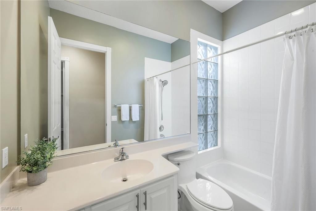 4362 Queen Elizabeth Way , Naples, FL 34119 Photo