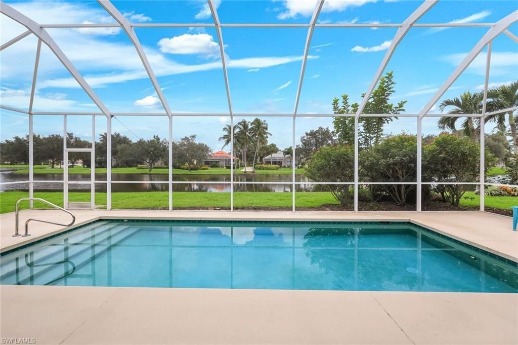 4362 Queen Elizabeth Way , Naples, FL 34119 Photo