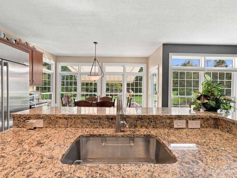 372 Ashmoore Circle E, Powell, OH 43065 Photo 17