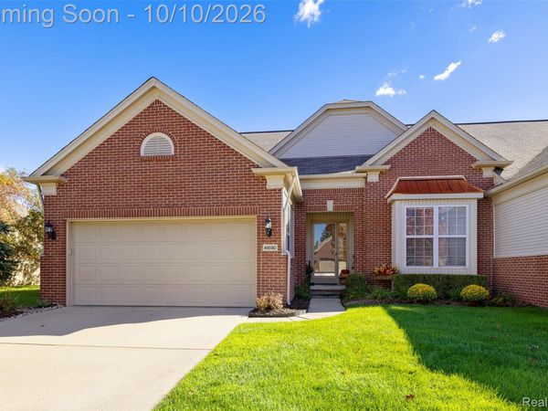 49590 Wayburn Drive, Macomb Township, Mi 48042