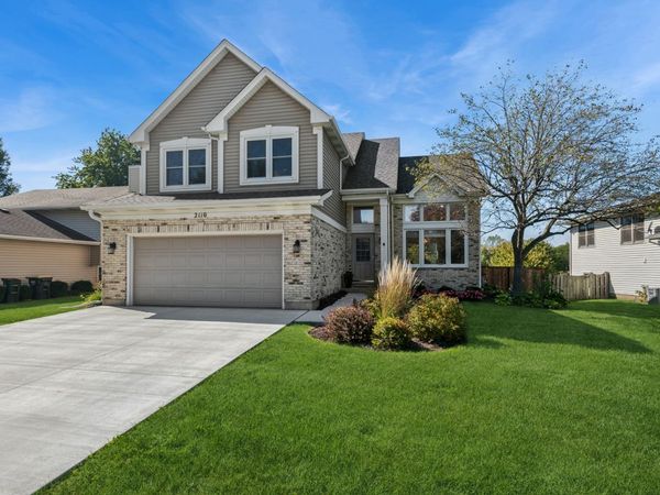 2110 Mulberry Drive , West Chicago, IL 60185