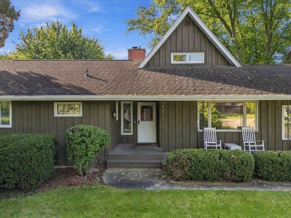 1401 E 28th Street , Sterling, IL 61081