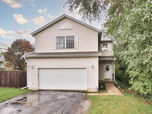 2 Terrace Lane , Lake Zurich, IL 60047