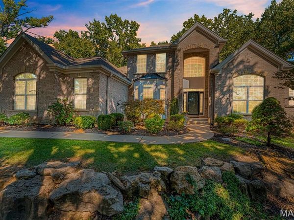 405 Charlemagne Drive, Lake St Louis, MO 63367
