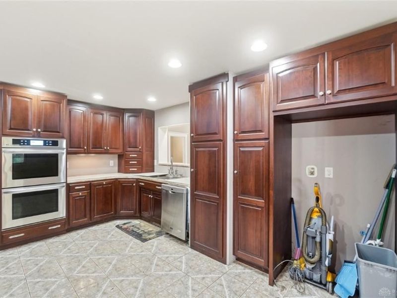 637 W Fosters Maineville Road, Maineville, OH 45039 Photo 12