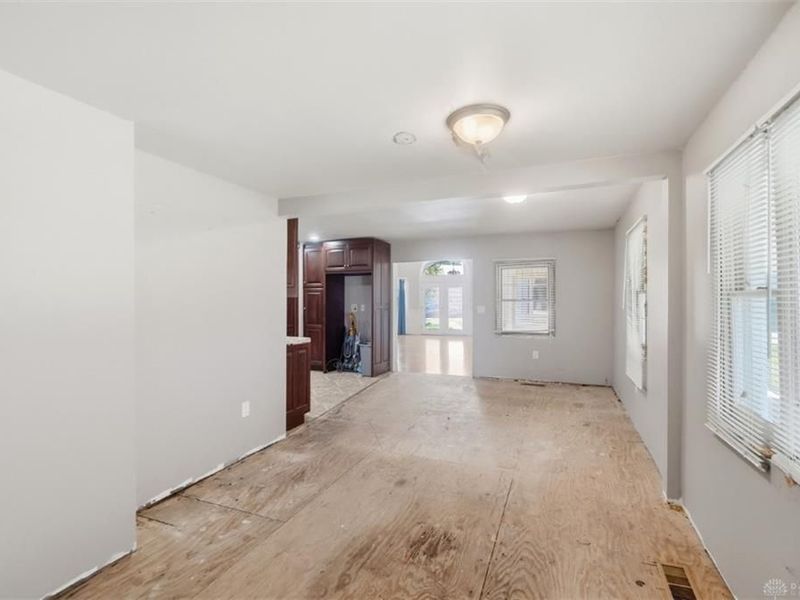 637 W Fosters Maineville Road, Maineville, OH 45039 Photo 8