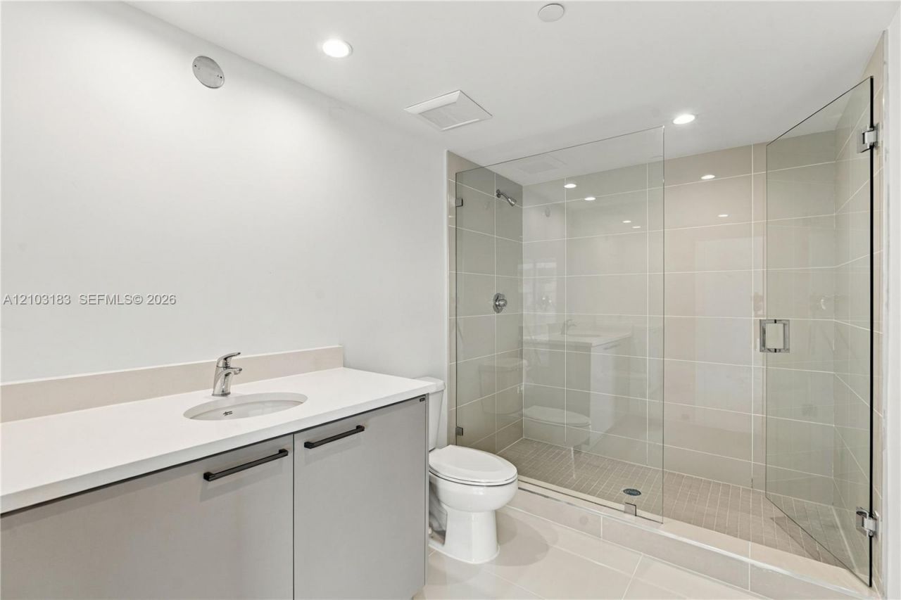 1150 101st St , Unit 402, Bay Harbor Islands, FL 33154 Photo