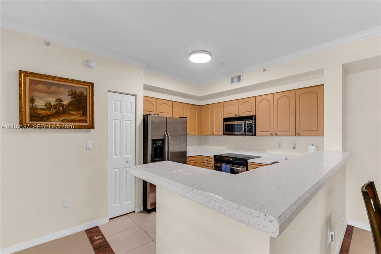 6841 SW 44th St, Unit 111, Miami, FL 33155 Photo