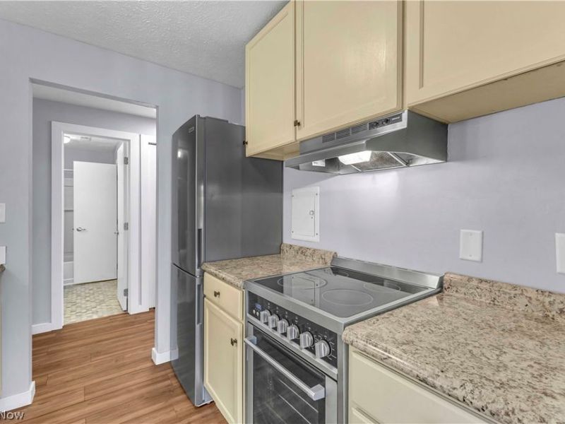 1655 Cedarwood Drive, Unit 113, Westlake, OH 44145 Photo 9