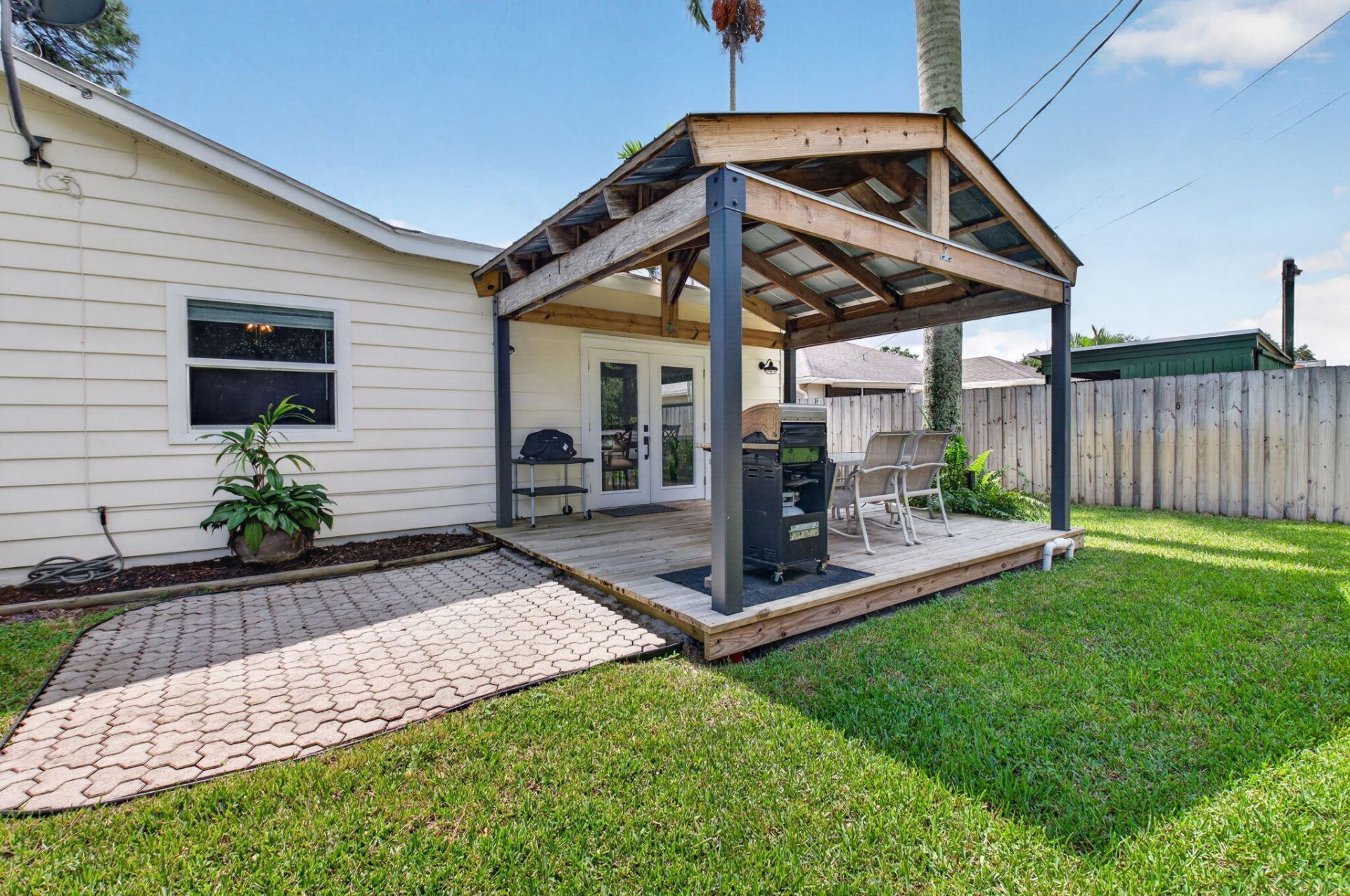 4675 Canal Drive, Lake Worth, FL 33463 Photo