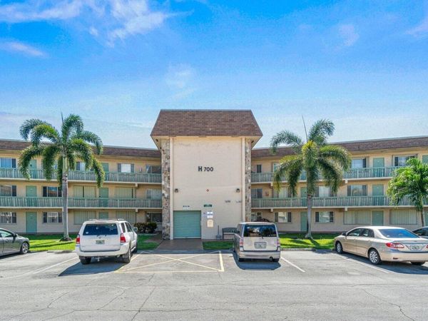 700 Village Green Court, Unit 319, Palm Springs, FL 33461