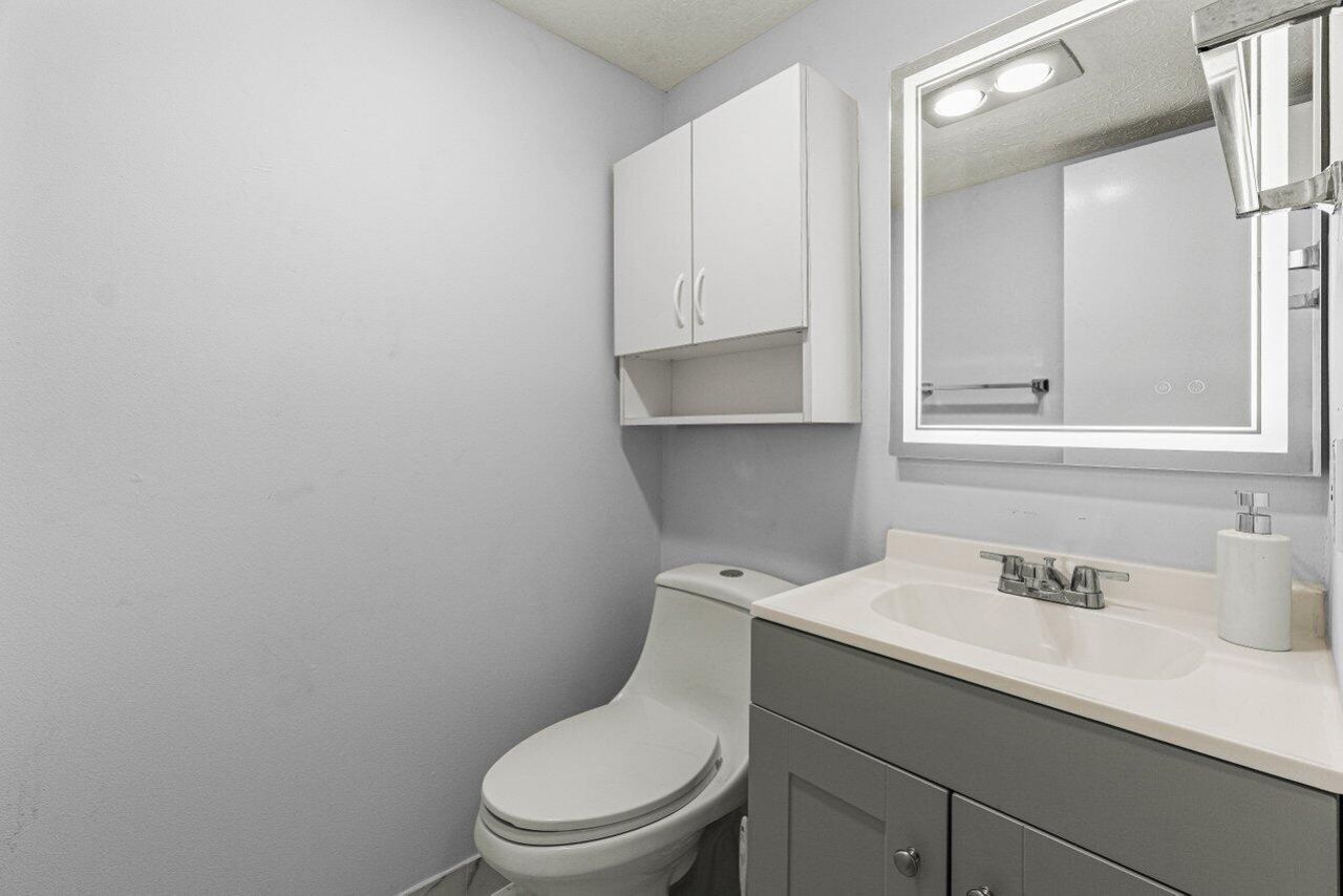 700 Village Green Court, Unit 319, Palm Springs, FL 33461 Photo
