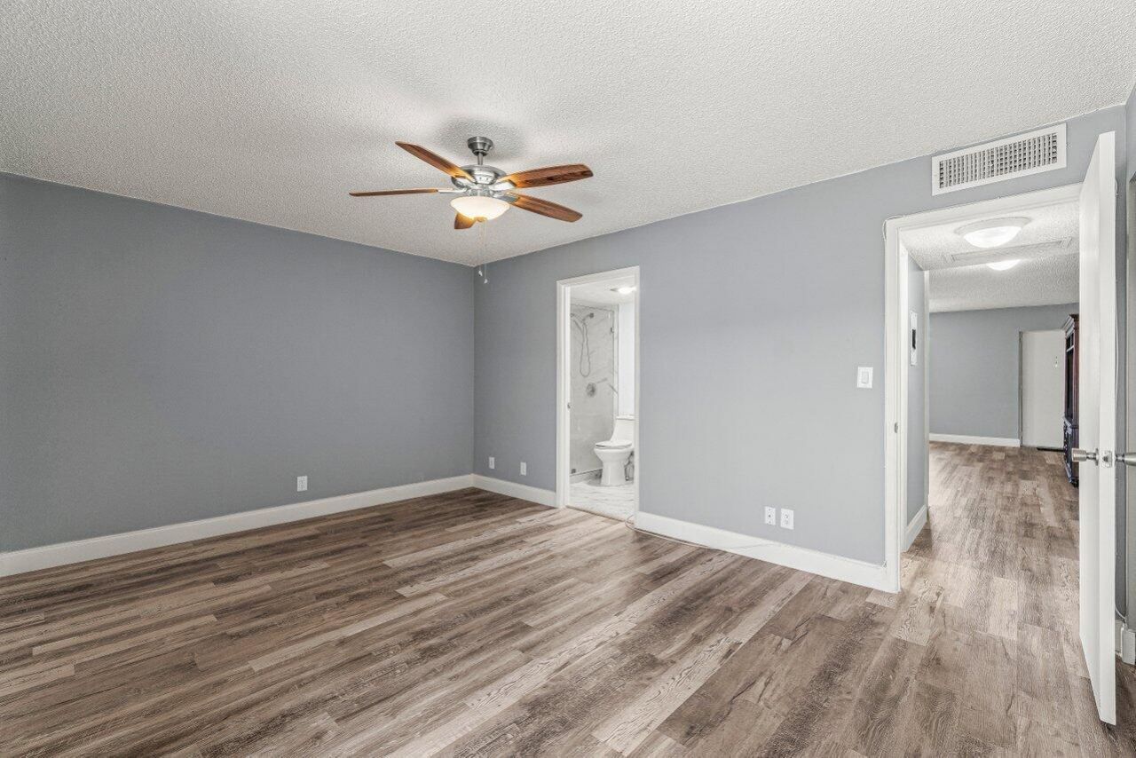 700 Village Green Court, Unit 319, Palm Springs, FL 33461 Photo