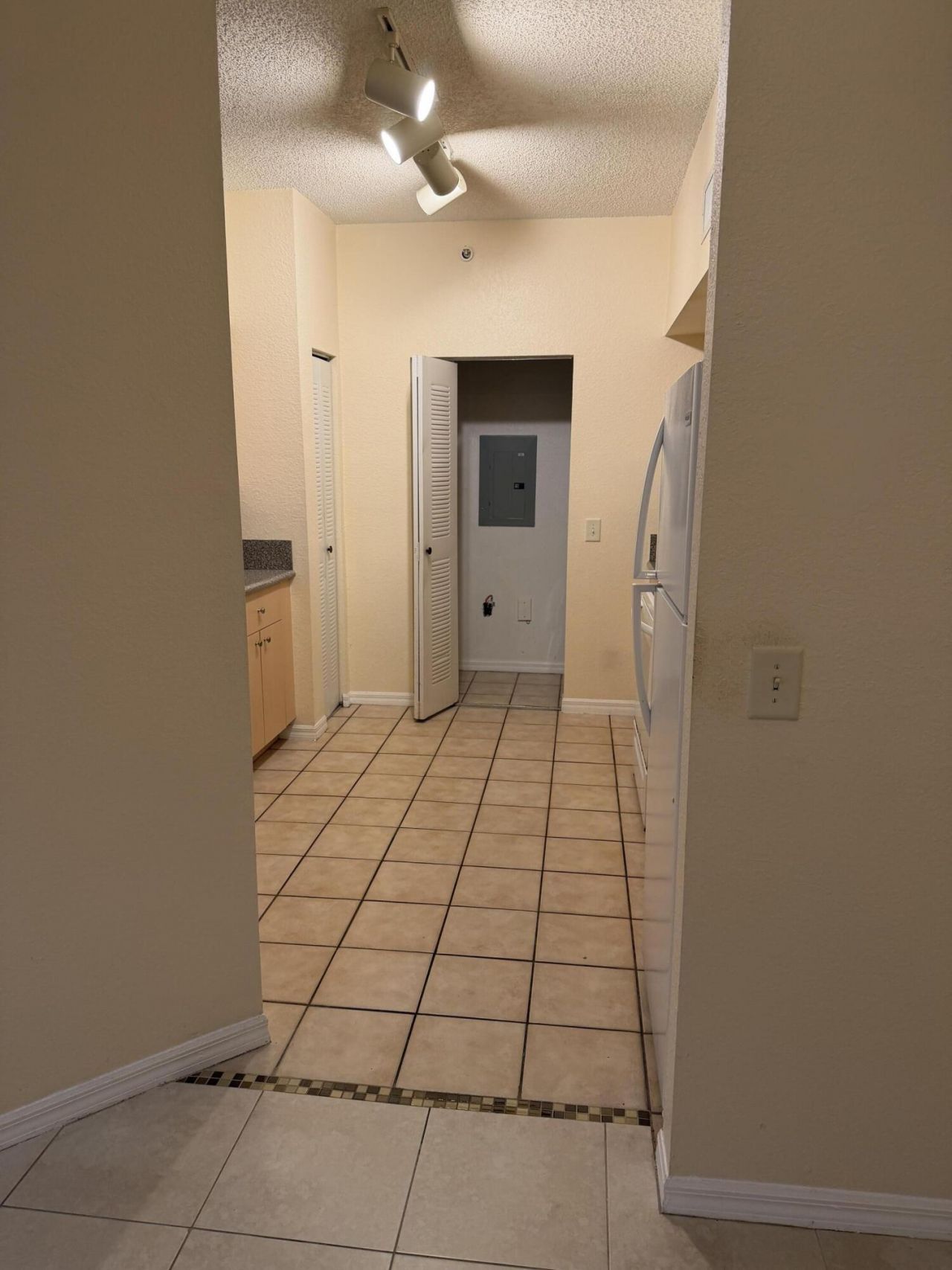 350 Crestwood Circle, Unit 308, Royal Palm Beach, FL 33411 Photo