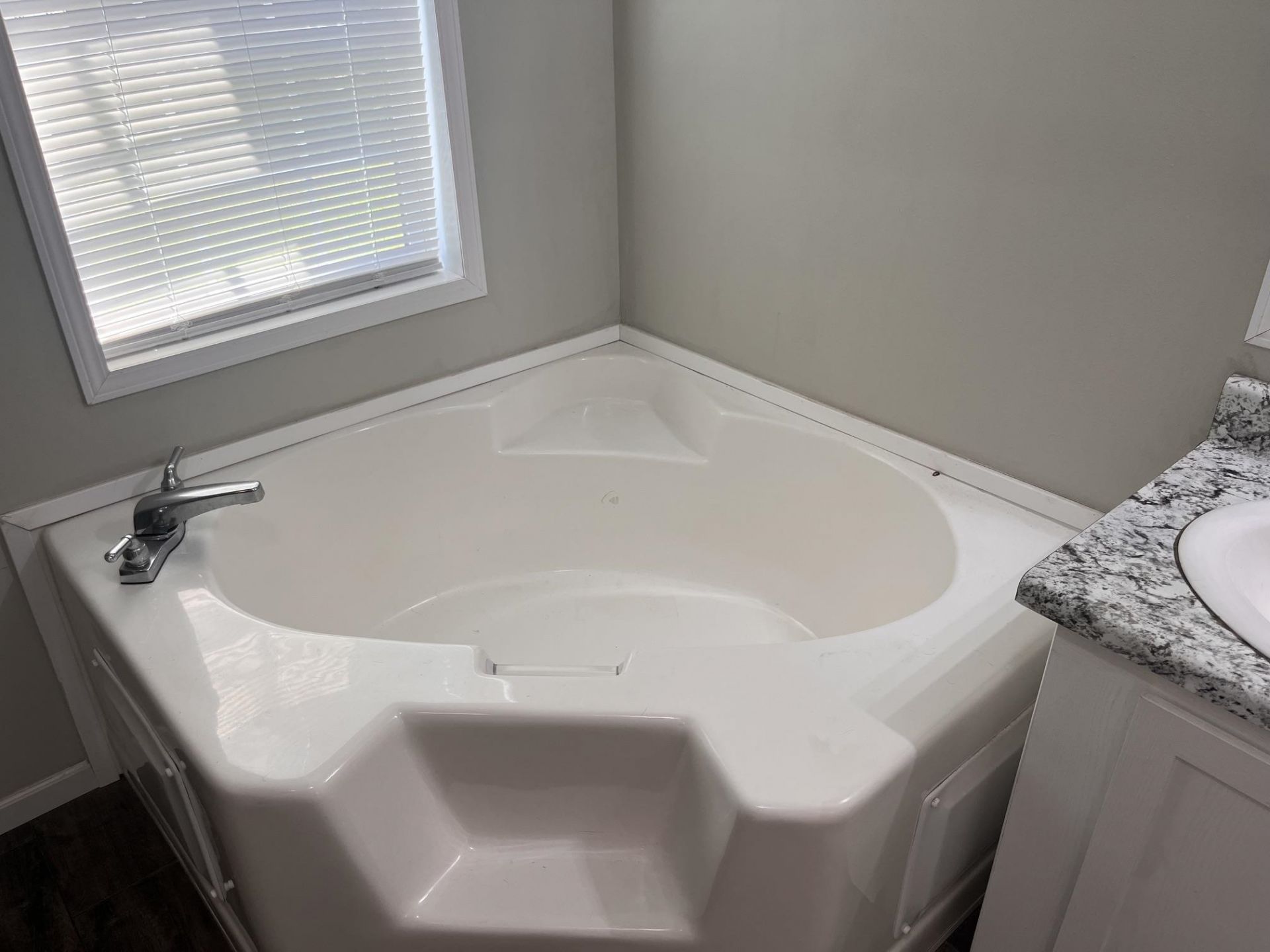 2783 Willowdale Rd.  Photo 29