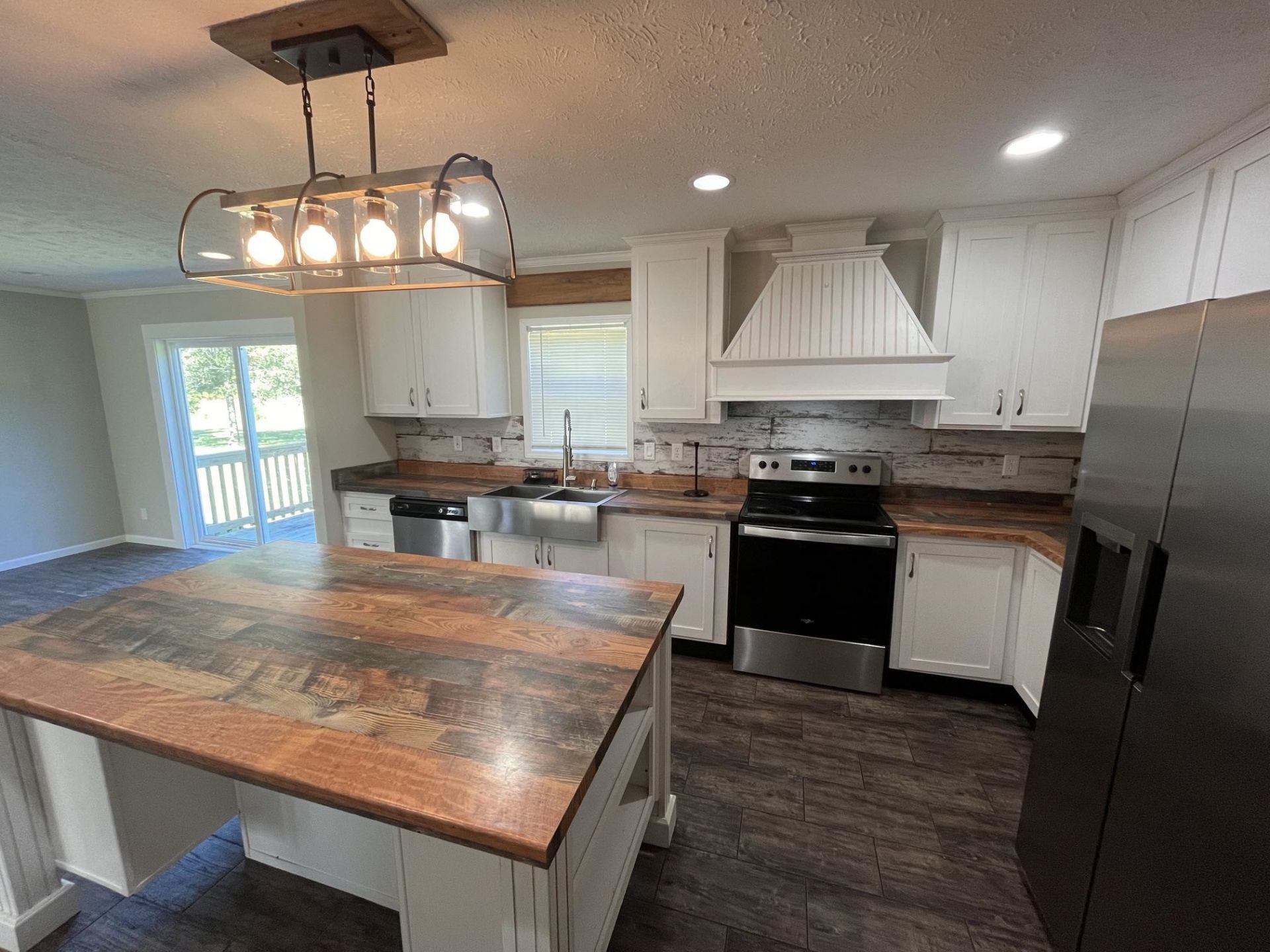 2783 Willowdale Rd.  Photo 9