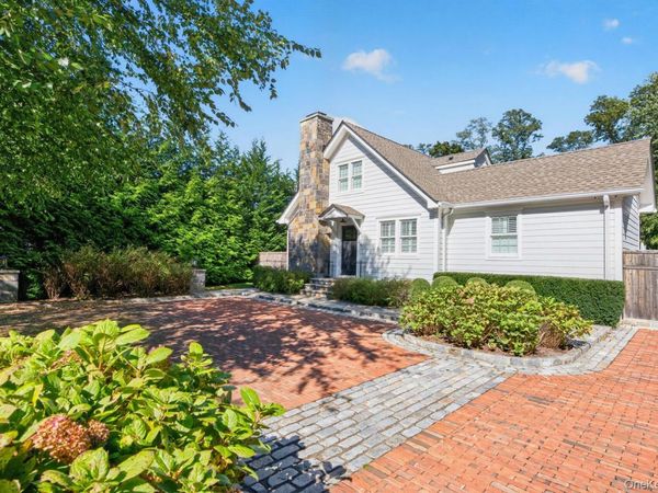 25 Old Northport Road , Huntington, NY 11743