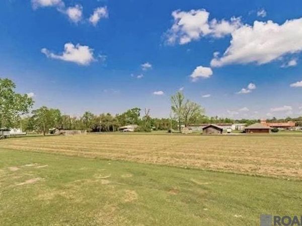 12451 La Hwy 431, St Amant, LA 70774