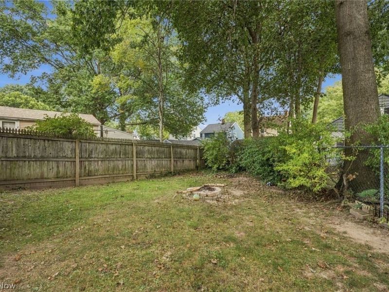 2723 Maplewood Street, Cuyahoga Falls, OH 44221 Photo 21