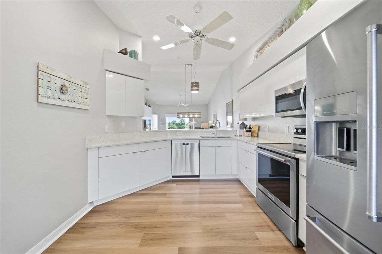 5231 Mahogany Run Avenue , Unit 321, Sarasota, FL 34241 Photo