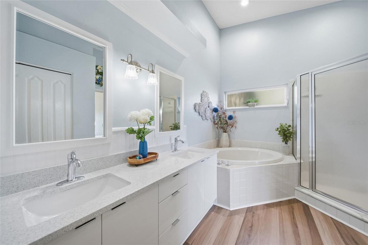 5231 Mahogany Run Avenue , Unit 321, Sarasota, FL 34241 Photo