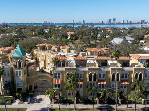 114 E DAVIS BOULEVARD , Unit 4, TAMPA, FL 33606