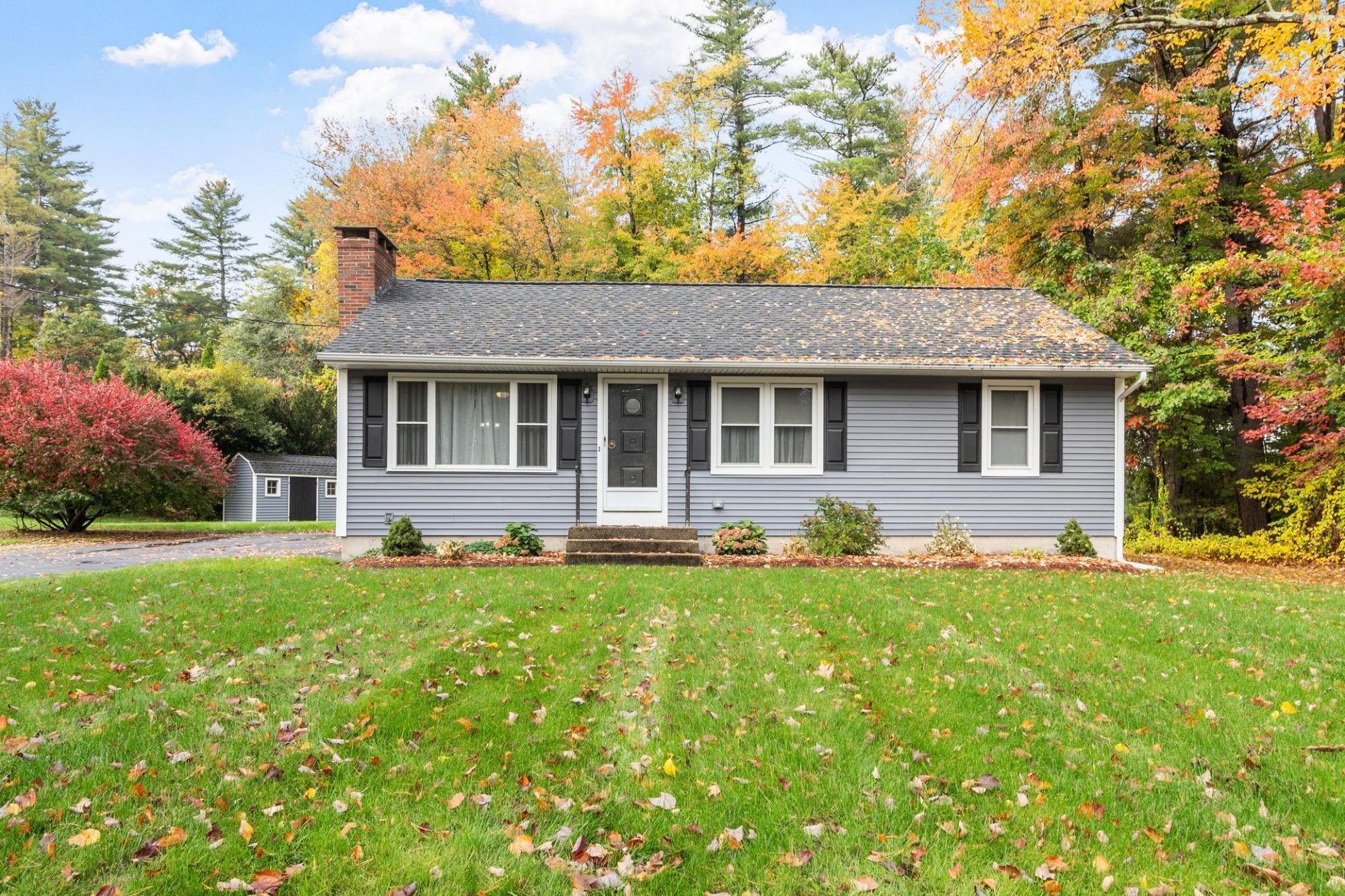 1800 Lake Shore Road, Manchester, NH 03109 Main Photo