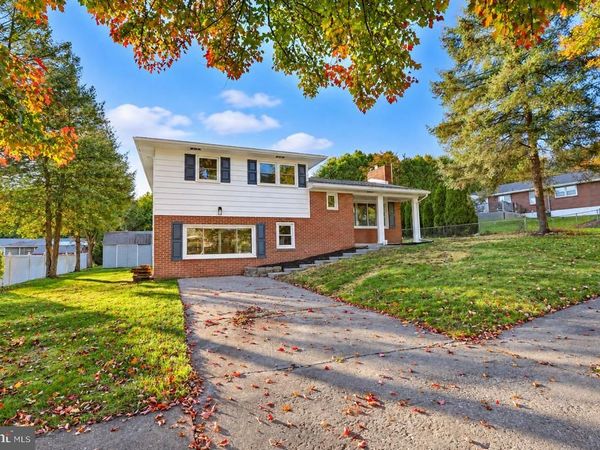 205 RIDGEVIEW ROAD, NEW CUMBERLAND, PA 17070