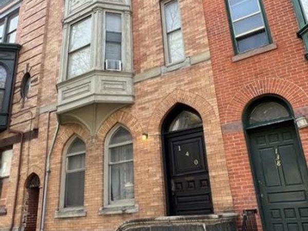 140 E PHILADELPHIA STREET, Unit 2, YORK, PA 17401