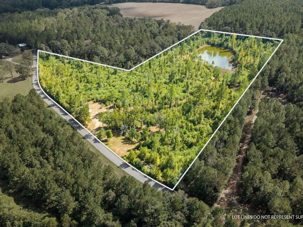 37 N Mill Creek Rd., Sumrall, MS 39482