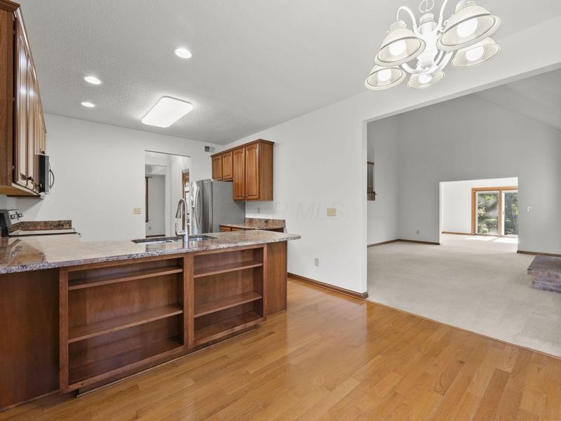 6745 Oakfair Avenue, Columbus, OH 43235 Photo 20