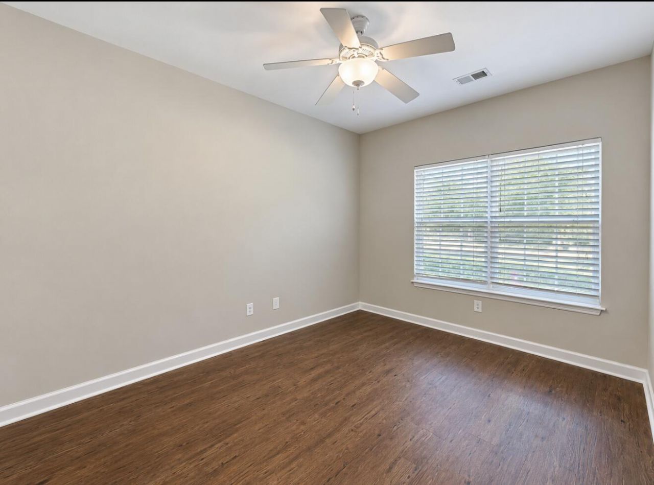 1731 E Avalon Circle Photo 8