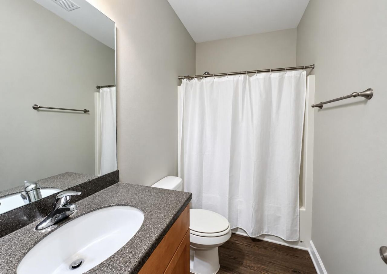 1731 E Avalon Circle Photo 9